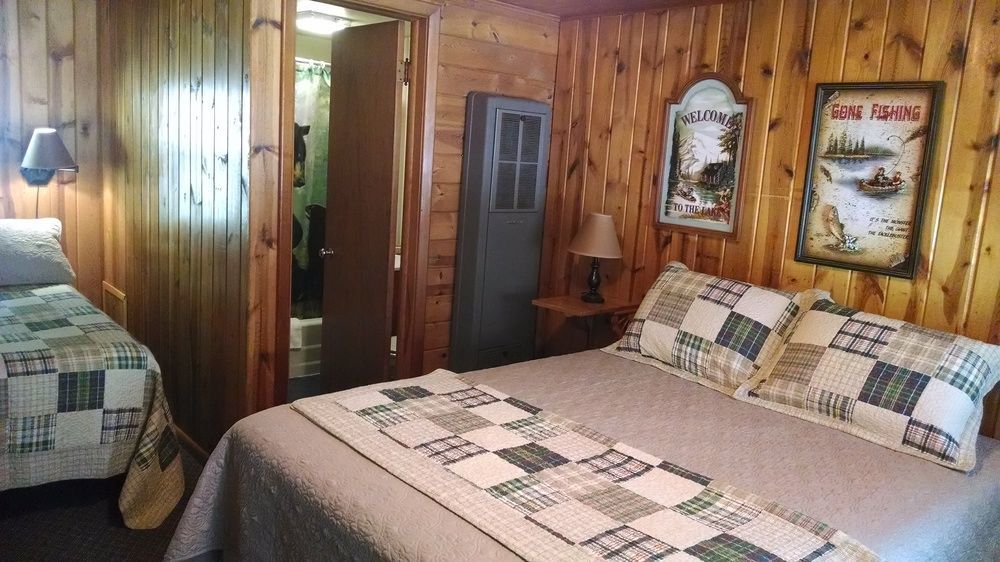 Trails End Cabins & Motel Hill City Eksteriør bilde
