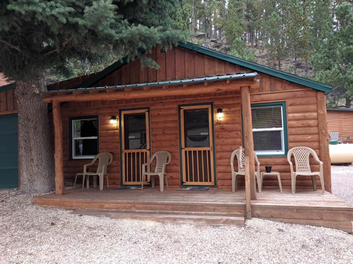 Trails End Cabins & Motel Hill City Eksteriør bilde